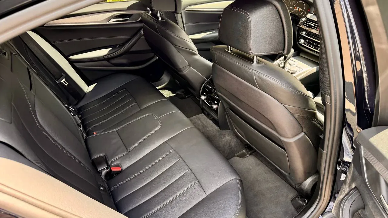 Продам  BMW 540d Xdrive (3 литра #Дизель  320л.с., полный привод), 2019 г.в. ЦЕНА: 4,690,000₽ Торг. 