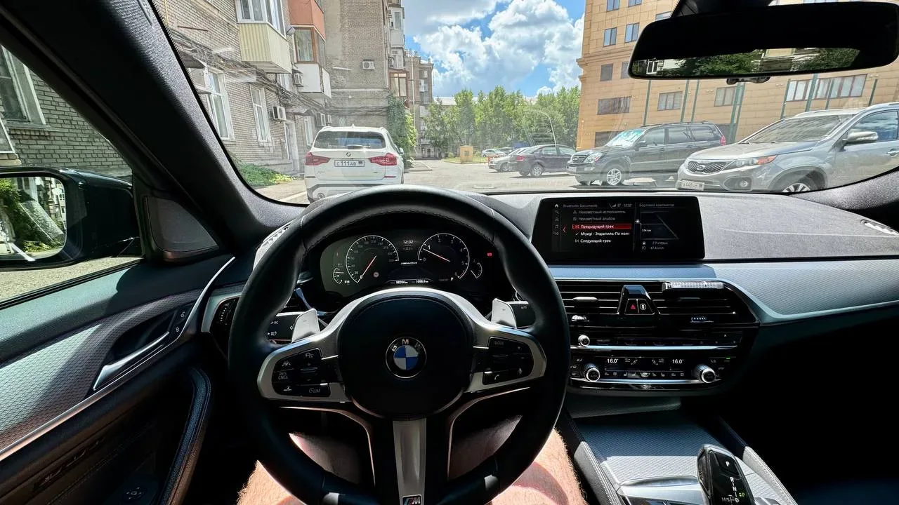 Продам  BMW 540d Xdrive (3 литра #Дизель  320л.с., полный привод), 2019 г.в. ЦЕНА: 4,690,000₽ Торг. 