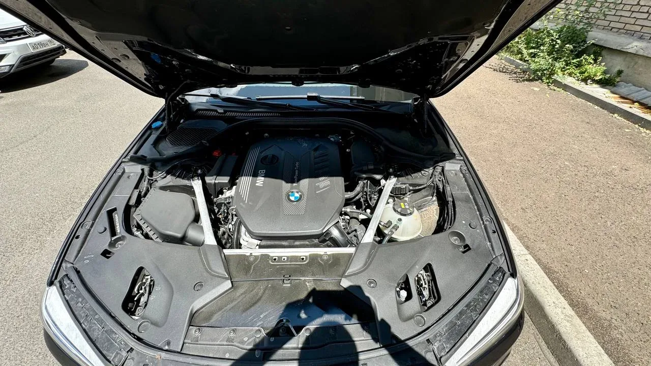 Продам  BMW 540d Xdrive (3 литра #Дизель  320л.с., полный привод), 2019 г.в. ЦЕНА: 4,690,000₽ Торг. 