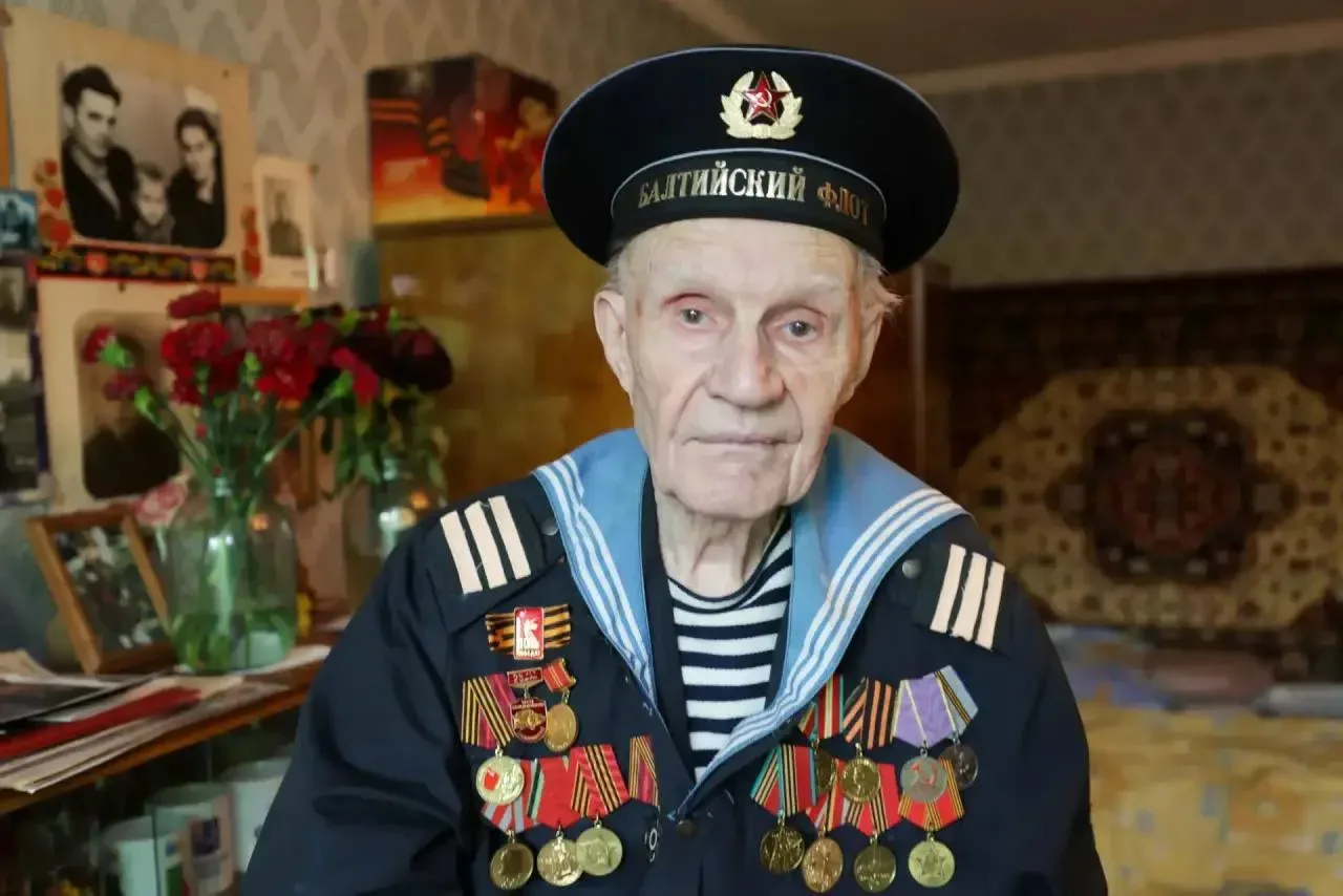 ⛵️ В Подольске в День Балтийского флота с праздником поздравили ветерана Ивана Шестопалова  С профес