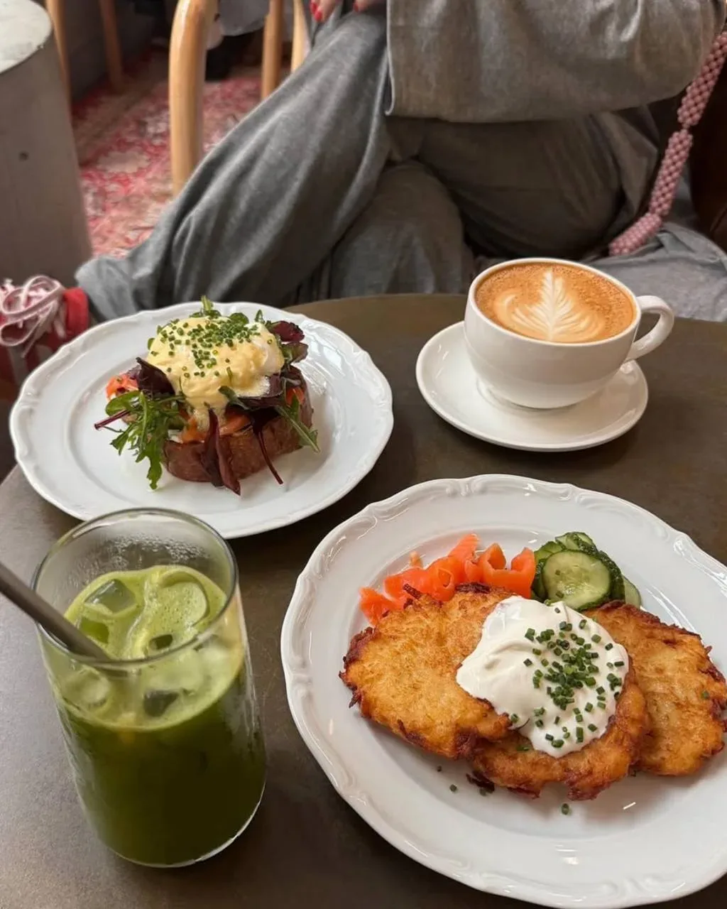 Завтраки весь день   Собрала места, где можно насладиться вкусными завтраками на протяжении всего дн