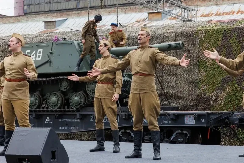 🎗️Студенты РГУПС встретили на железнодорожном вокзале Ростов-Главный ретропоезд «Победа»  Подробнее 