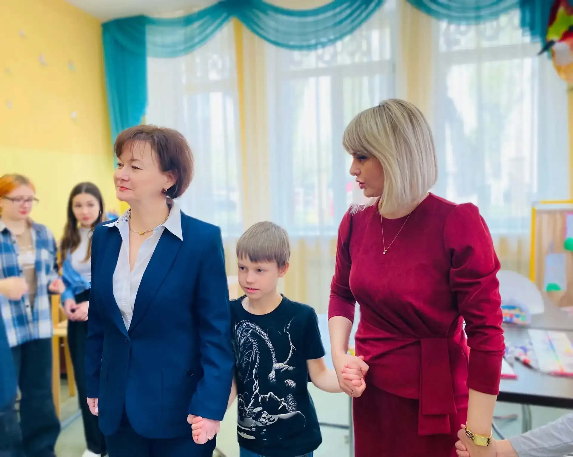 Выездное совещание на площадке Областного СРЦ провел Парламентский комитет Волгоградской областной Д