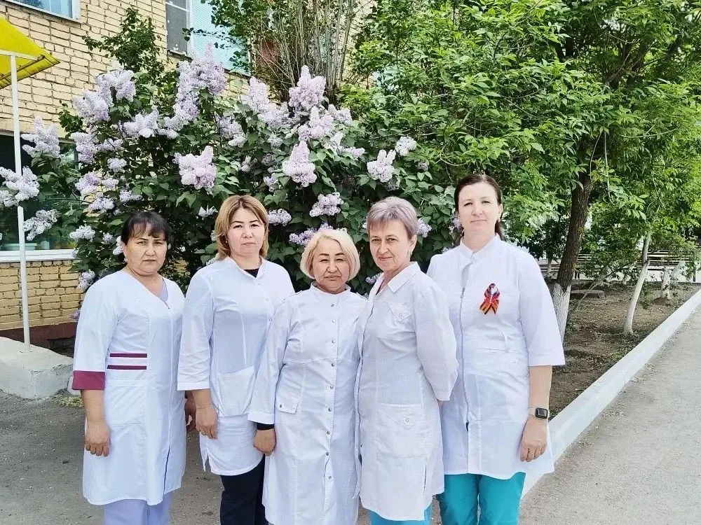 Дорогие медицинские сестры! Поздравляем вас с профессиональным праздником!   Спасибо вам за ваш бесц