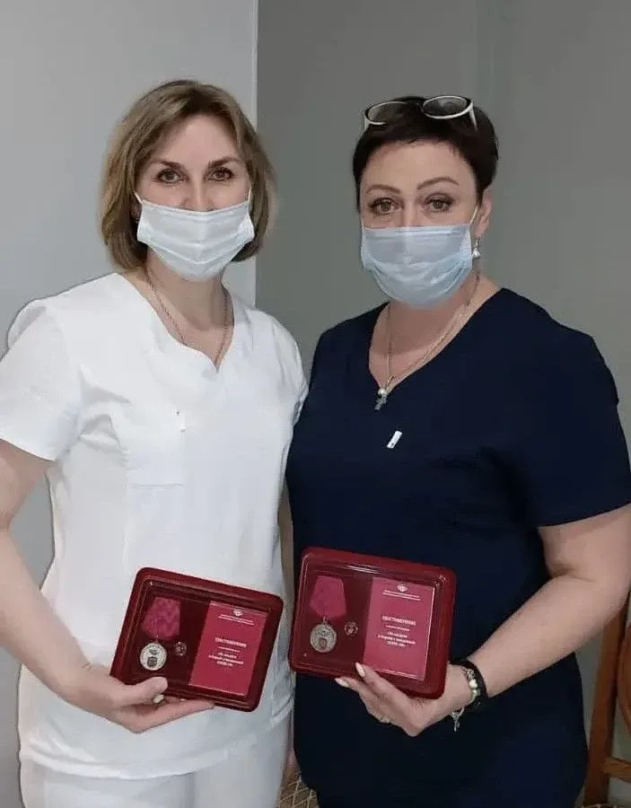 Дорогие медицинские сестры! Поздравляем вас с профессиональным праздником!   Спасибо вам за ваш бесц