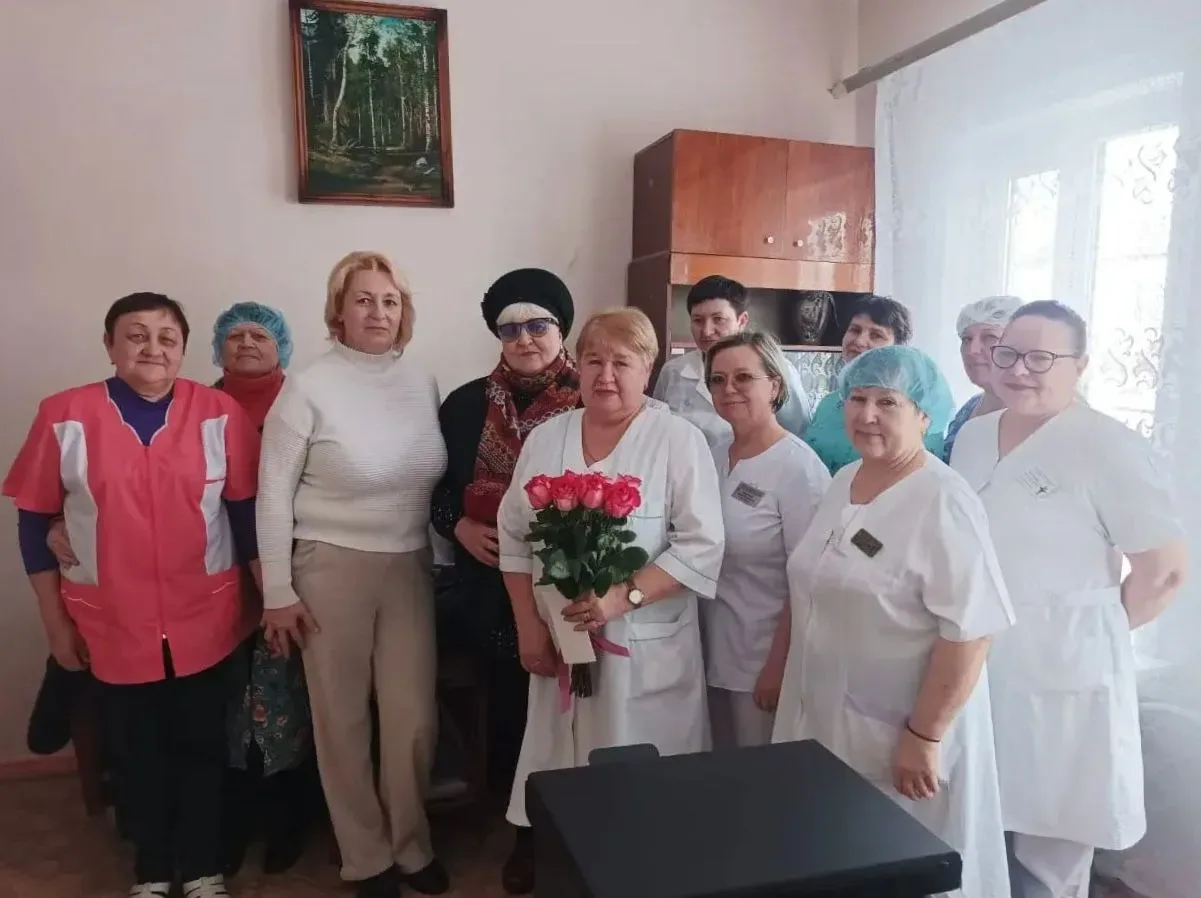 Дорогие медицинские сестры! Поздравляем вас с профессиональным праздником!   Спасибо вам за ваш бесц