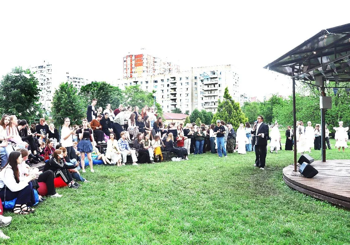 В КРАСНОДАРЕ ПРОШЕЛ КРУГЛЫЙ СТОЛ ПО КРЕАТИВНЫМ ИНДУСТРИЯМ И ФЕСТИВАЛЬ «ЭЙРКГИК»   В Краснодарском ин