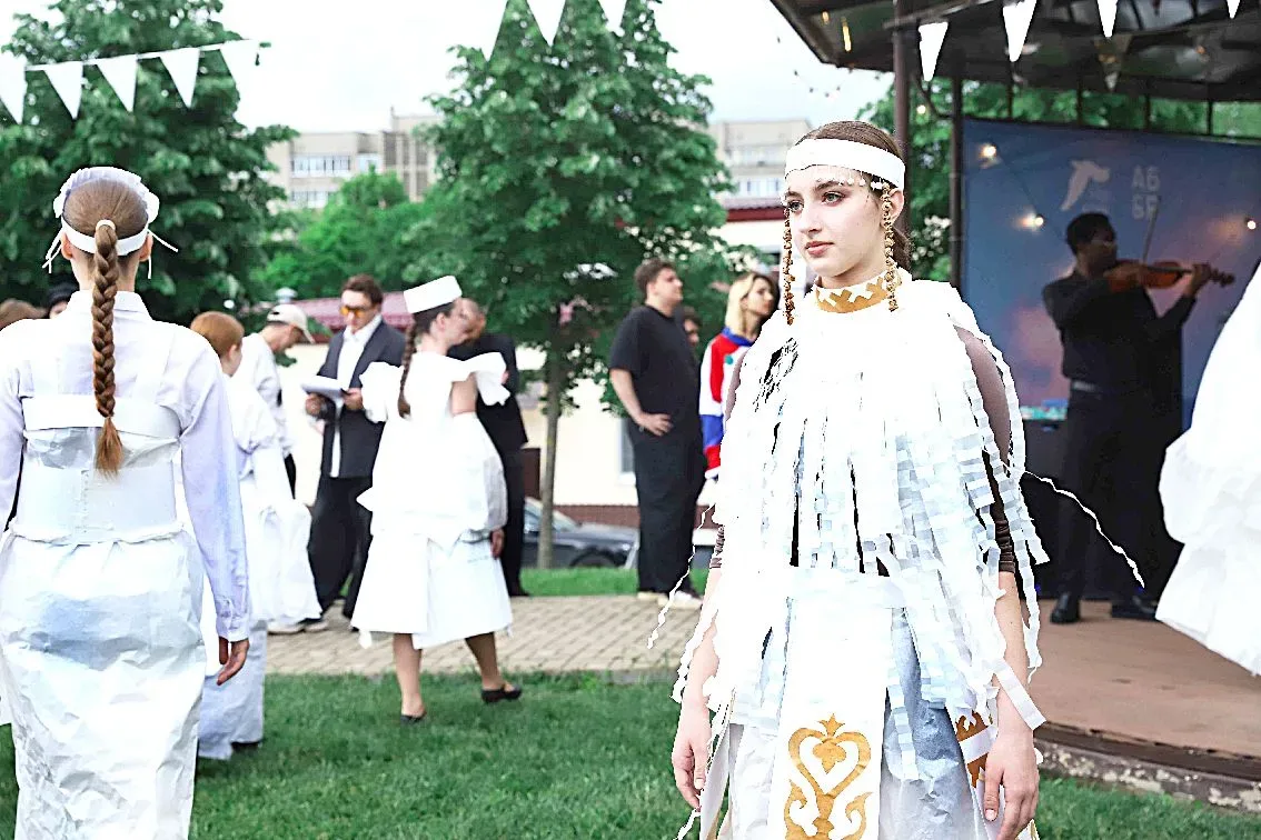В КРАСНОДАРЕ ПРОШЕЛ КРУГЛЫЙ СТОЛ ПО КРЕАТИВНЫМ ИНДУСТРИЯМ И ФЕСТИВАЛЬ «ЭЙРКГИК»   В Краснодарском ин