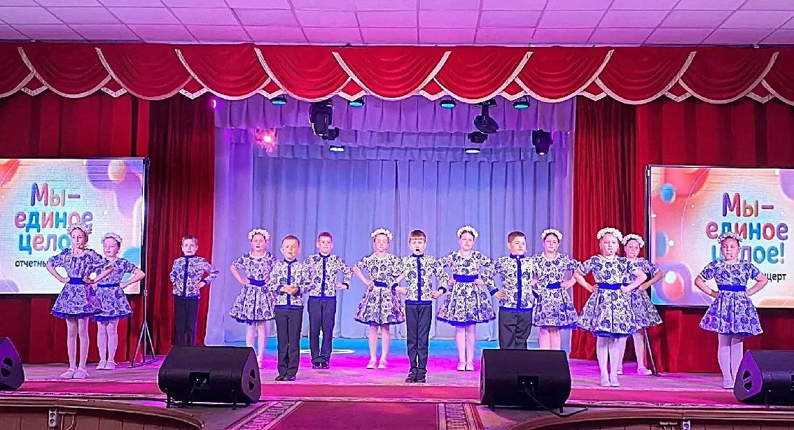 ОТЧЕТНЫЙ КОНЦЕРТ «МЫ - ЕДИНОЕ ЦЕЛОЕ!»   В Белоглинском Доме культуры отгремел большой отчетный конце