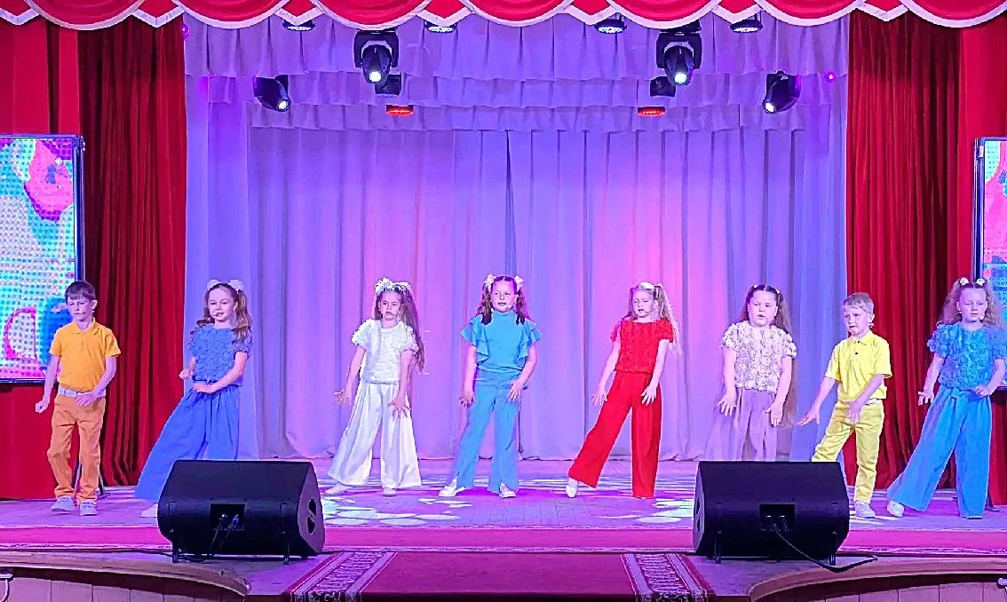 ОТЧЕТНЫЙ КОНЦЕРТ «МЫ - ЕДИНОЕ ЦЕЛОЕ!»   В Белоглинском Доме культуры отгремел большой отчетный конце