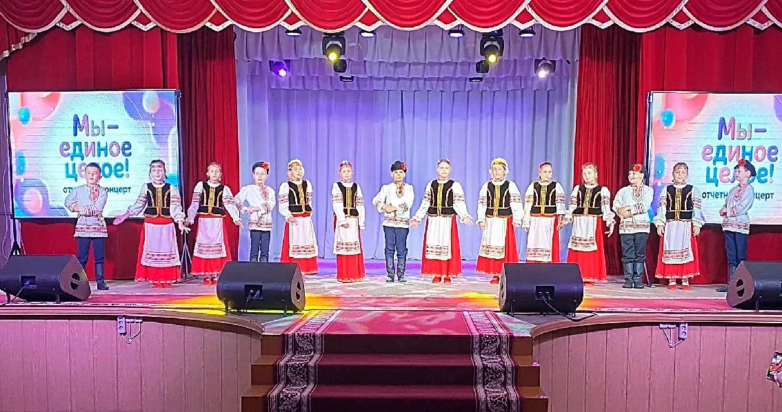 ОТЧЕТНЫЙ КОНЦЕРТ «МЫ - ЕДИНОЕ ЦЕЛОЕ!»   В Белоглинском Доме культуры отгремел большой отчетный конце
