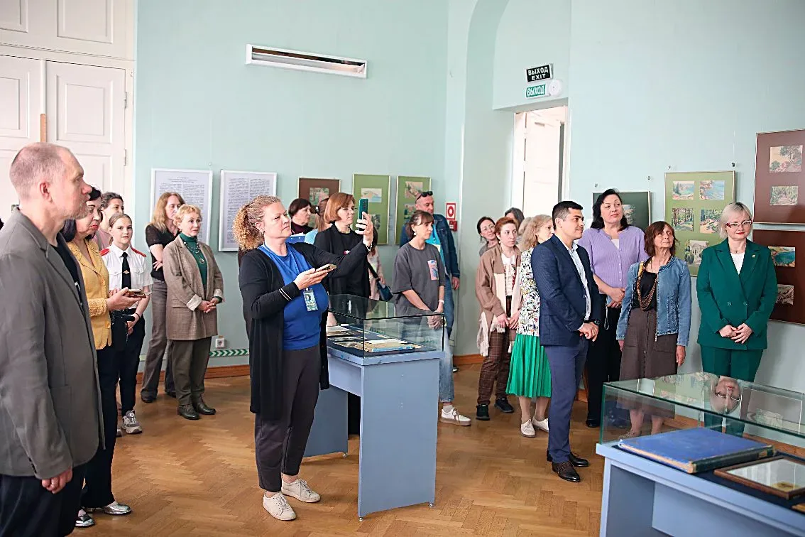 ВЫСТАВКА «ПАМЯТЬ ПРЕОДОЛЕВАЕТ ВРЕМЯ» ОТКРЫТА   Сегодня в художественном музее им. Ф.А. Коваленко отк