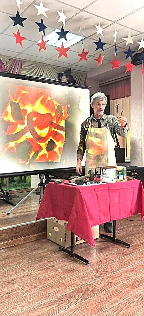 ОГОНЬ, МЕТАЛЛ И ВДОХНОВЕНИЕ: ВСТРЕЧА С КУЗНЕЦОМ В СЕВЕРСКОМ РАЙОНЕ!   В рамках проекта «Культурные р