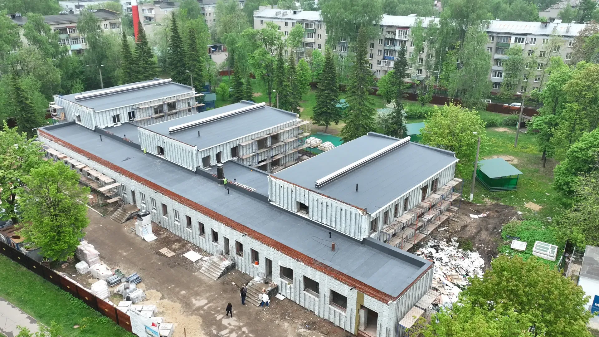 В детском саду школы № 26 в Люберцах завершают отделку и монтаж коммуникаций  🏫 Продолжаются работы 