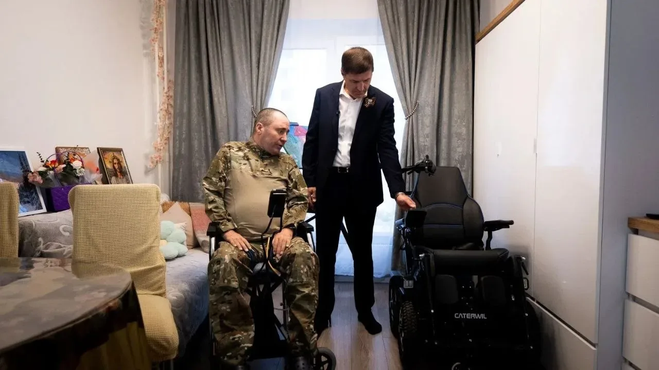 Кресло-коляску передали ветерану специальной военной операции из Люберец  🇷🇺 Глава г.о. Люберцы Влад