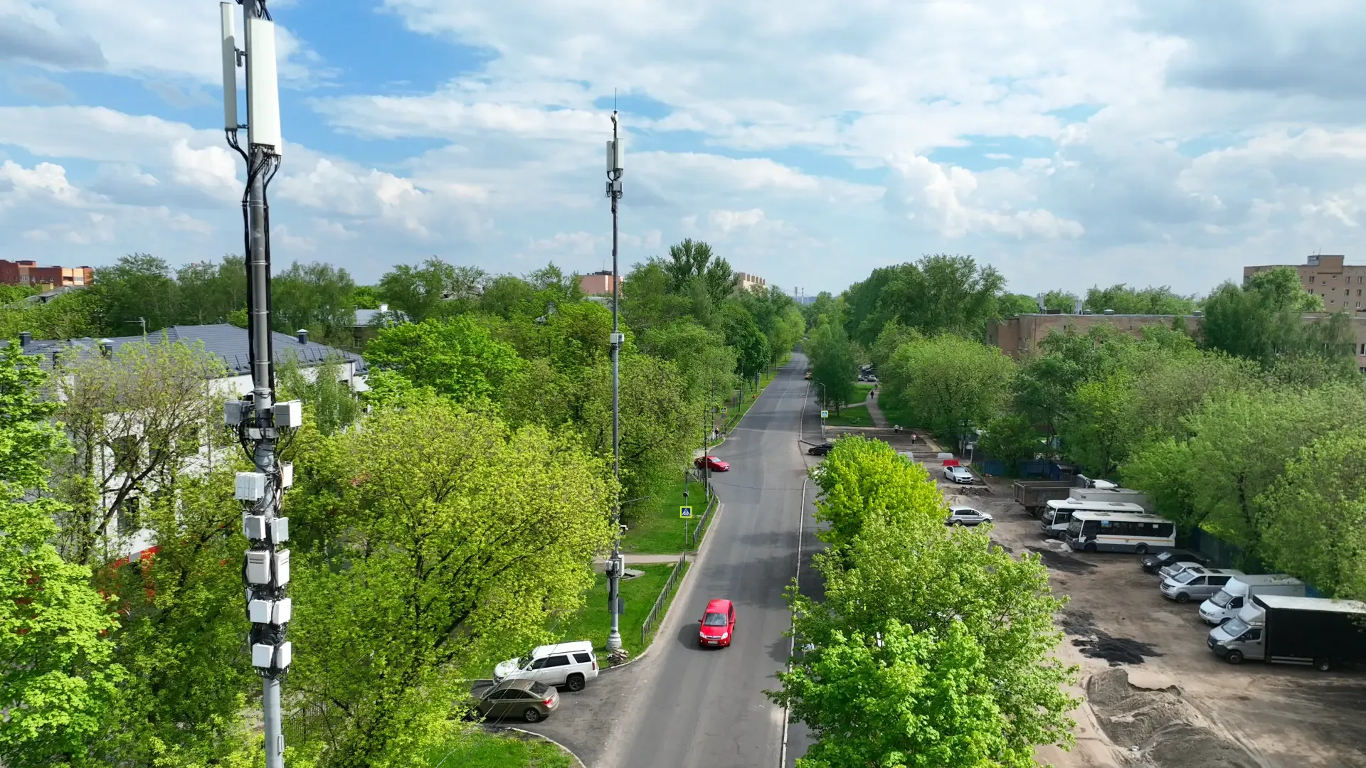 Еще на одной улице Люберец завершили укладку асфальта и ремонт тротуара  В городском округе продолжа