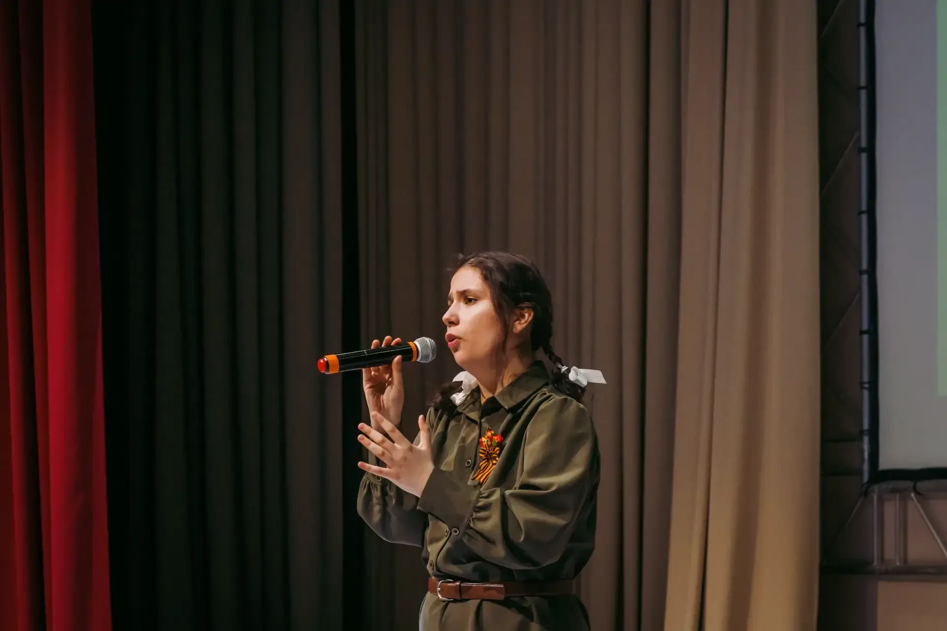 Вокалистка из Люберец стала обладателем Гран-при патриотического конкурса «Голоса Победы» ⁣ 🎼 В инже