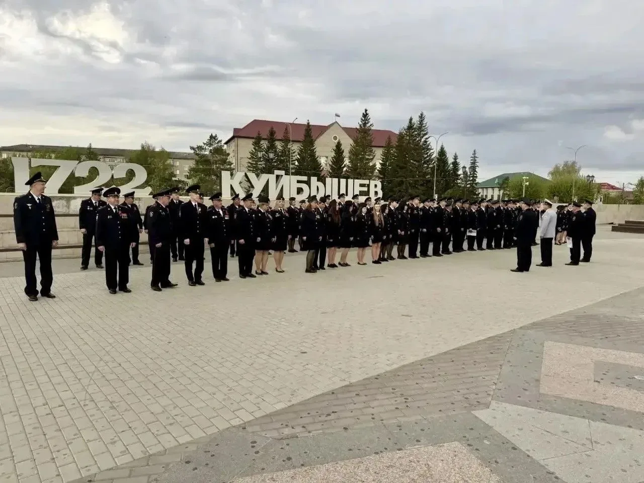 В праздничные дни полицейские Новосибирской области обеспечили охрану общественного порядка  В проше