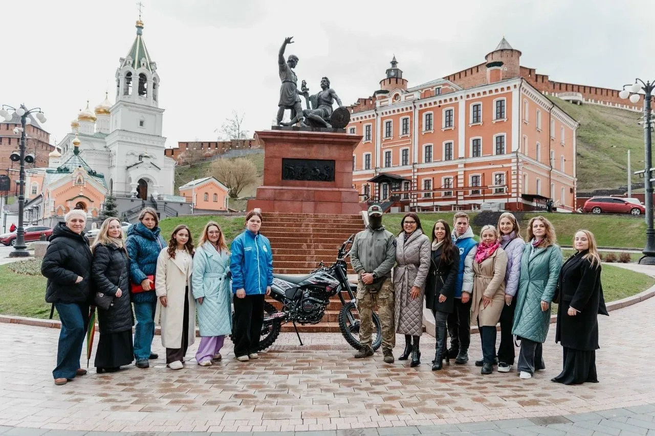 Участницы программ «Женское лидерство» и «Герои. Нижегородская область» передали мотоцикл  🏍️ Участн