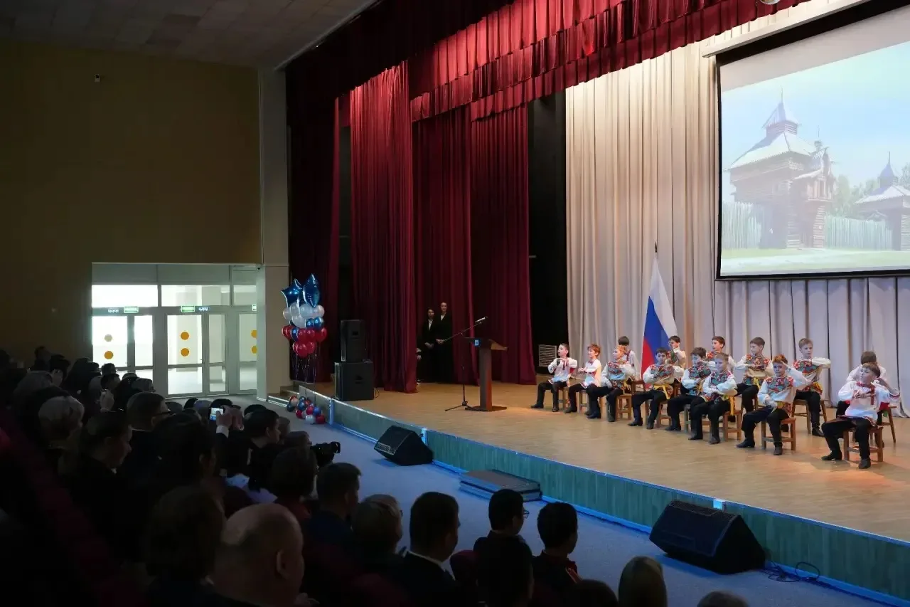 Губернатор Игорь Кобзев наградил победителей областных педагогических конкурсов   🔷Конкурсы ежегодно