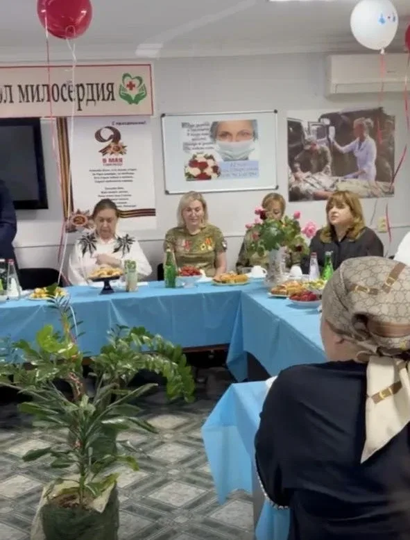 Медсестер-участниц СВО чествовали в Дагестанском медучилище повышения квалификации работников со сре