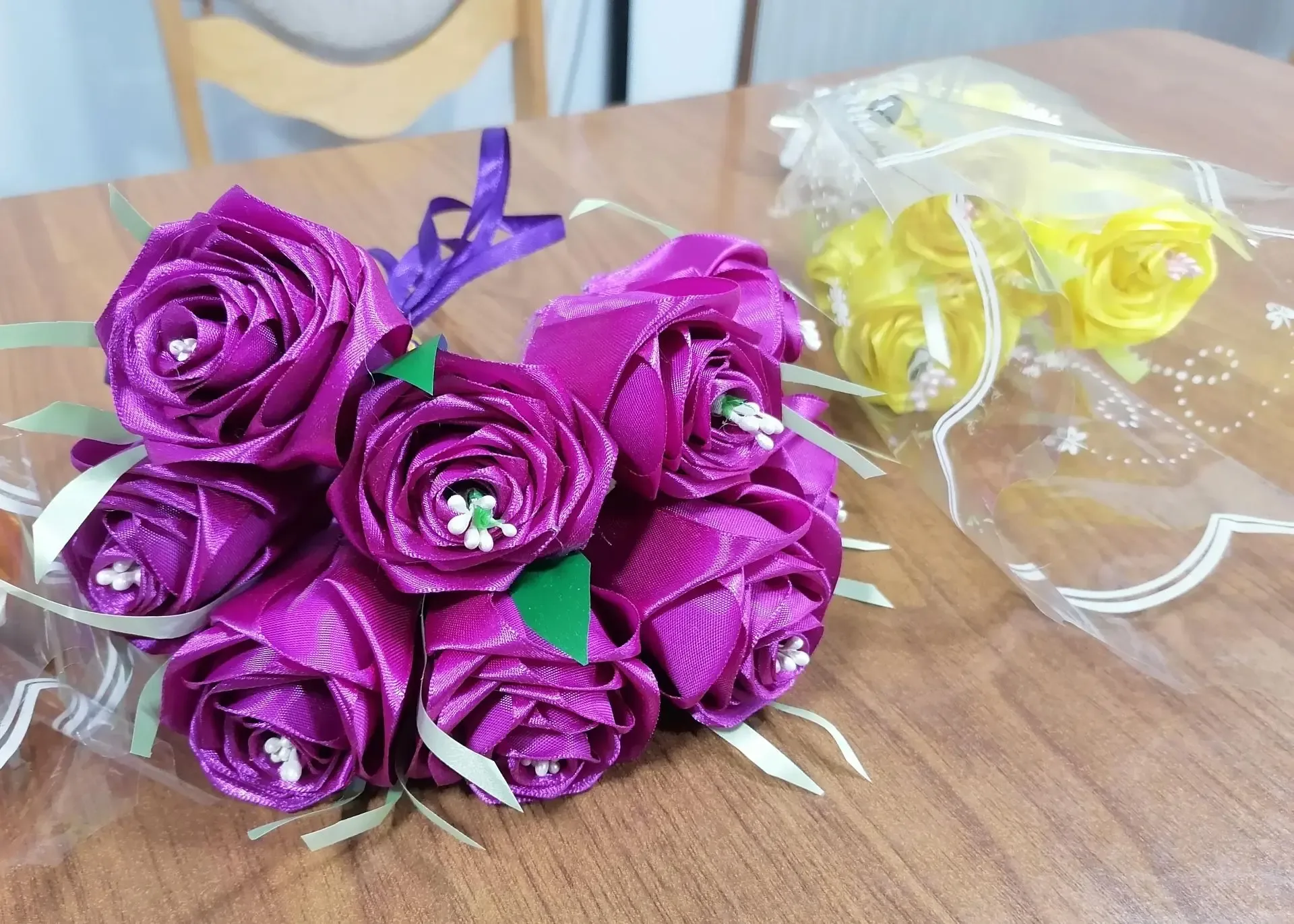 Красота своими руками: цветы из атласных лент от Ирины Соловьёвой 🌸🎀Получатель социальных услуг Шпак
