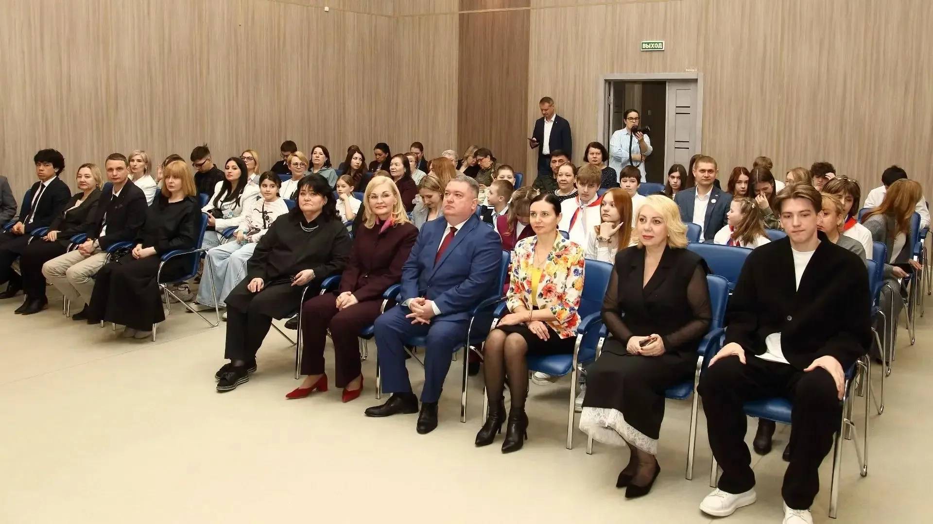 💯 В Югре дан старт III Всероссийскому семейному фестивалю сбережений и инвестиций!  В Нижневартовске