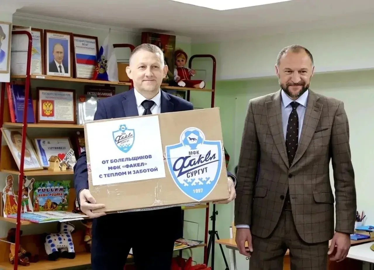 🎉 Завершилась акция «Слышим сердцем»!  На одном из матчей между сургутским мини-футбольным клубом «Ф