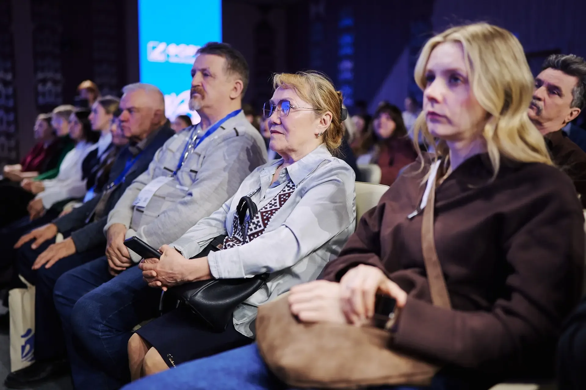 Литература – это наша память, зеркало настоящего и образ будущего   В Ханты-Мансийске стартовал IV Ф