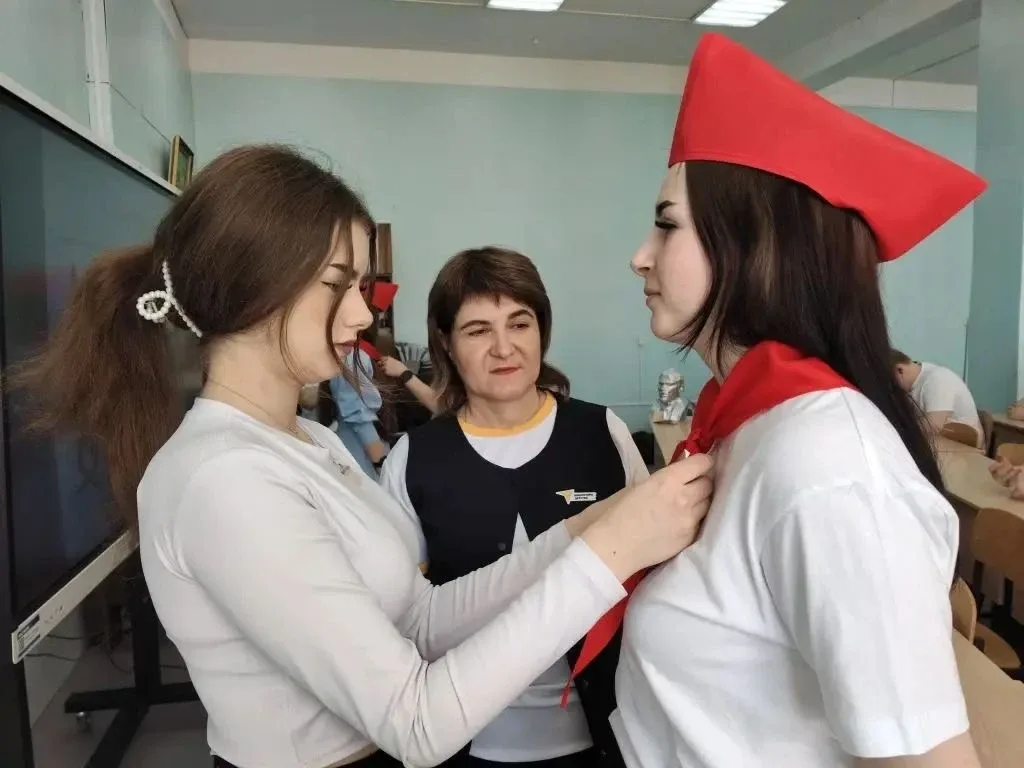 🎉19 мая в России отмечается День детских общественных организаций      ✅Эта дата берёт начало в 1922