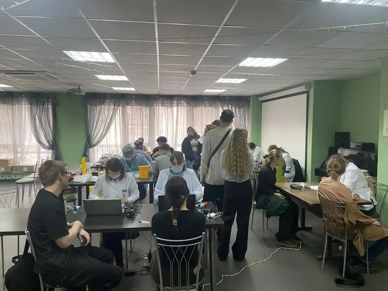 🩸Донорская акция в МЭИ: три дня, которые меняют жизни  С 27 по 29 апреля совместно с партнерами пров