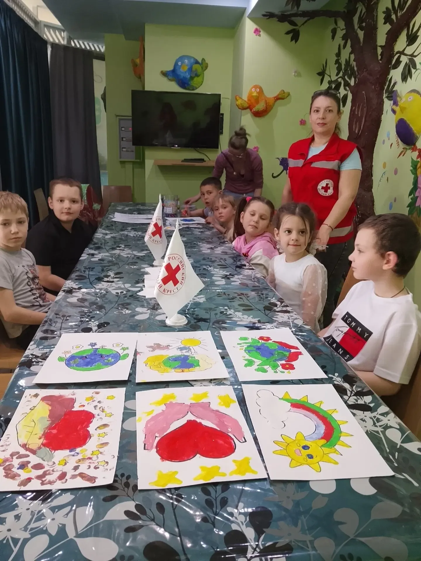«Я тоже здесь!»  🎨В парке развлечений «Гриннландия» сотрудники Белгородского регионального отделения
