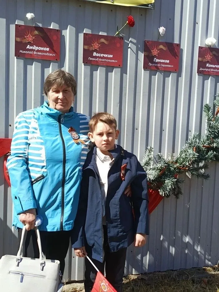 Аллея Славы в "Ростке" - живой урок истории и гордости  🎖Четыре года назад в Братском Центре Социаль