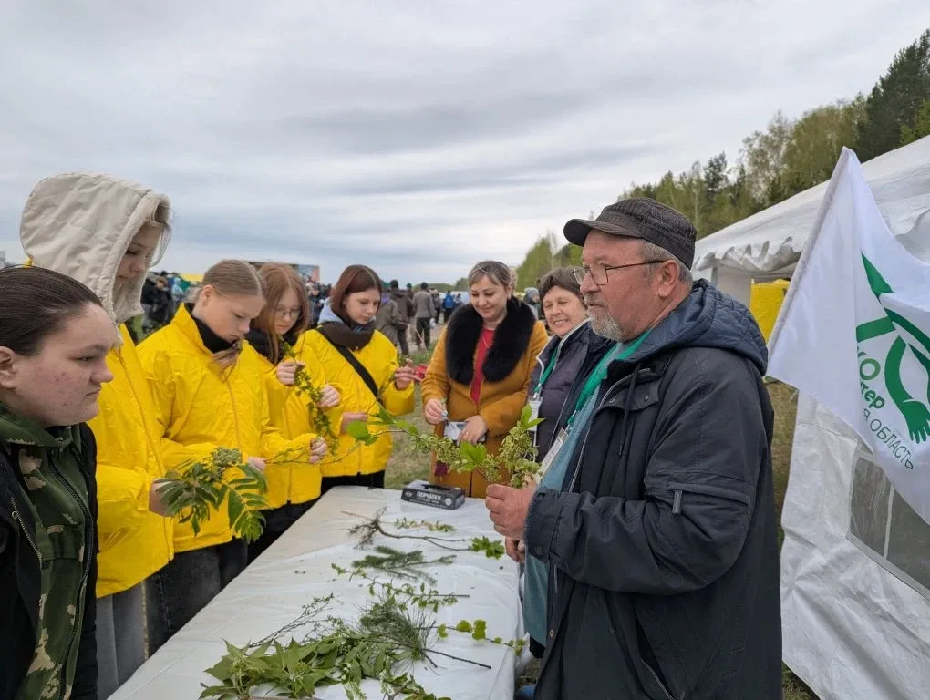 🌱 200 школьников и студентов — и конкурс, где экология превращается в действие  Региональный «Эковол