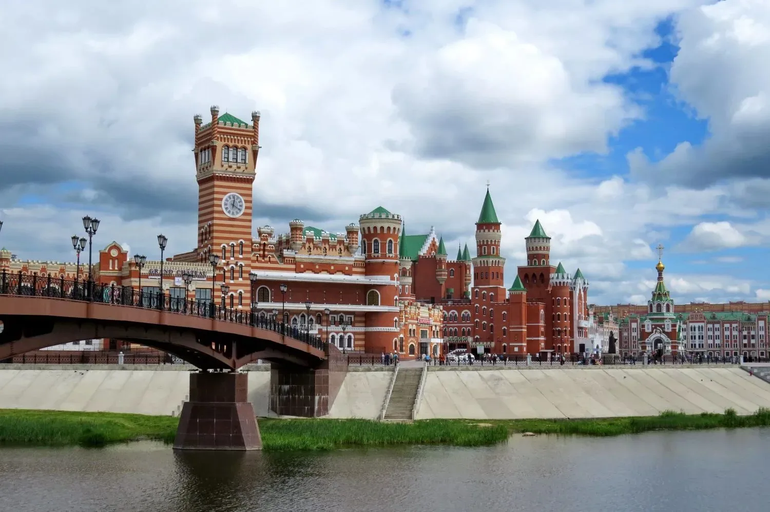 Казань + Йошкар-Ола 7-11 мая Отмечаем День Победы в прекрасном городе Казань! 5 насыщенных экскурсио