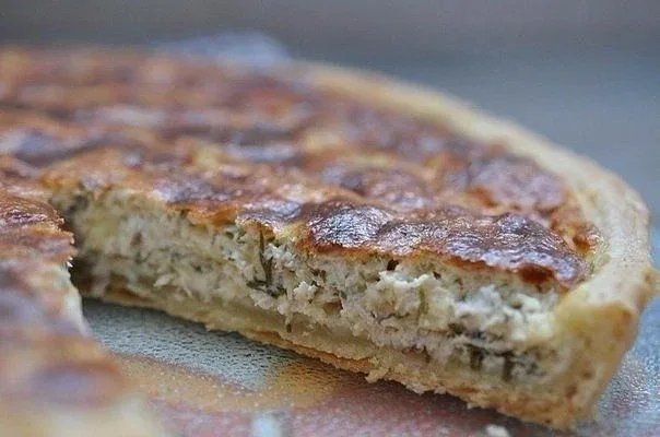 Киш с курицей и сыром Ингредиенты: Для теста: Охлажденное сливочное масло — 150 г Мука — 170 г Ледян