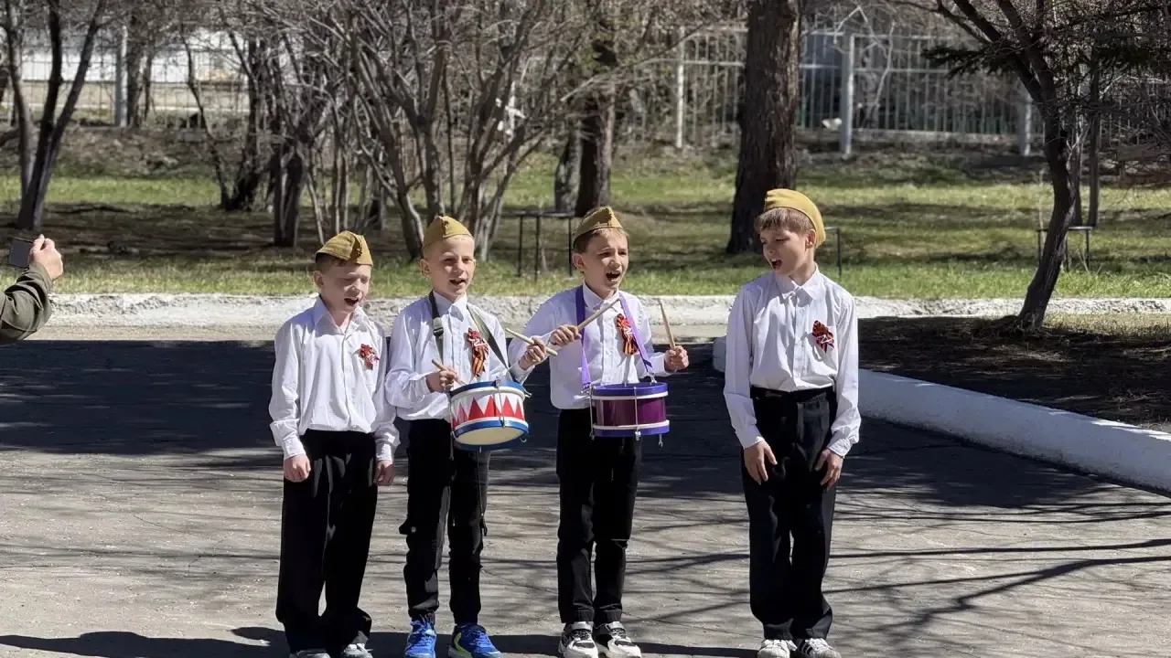 В Иркутске офицеры СК организовали полевую кухню для постояльцев интерната престарелых и инвалидов к