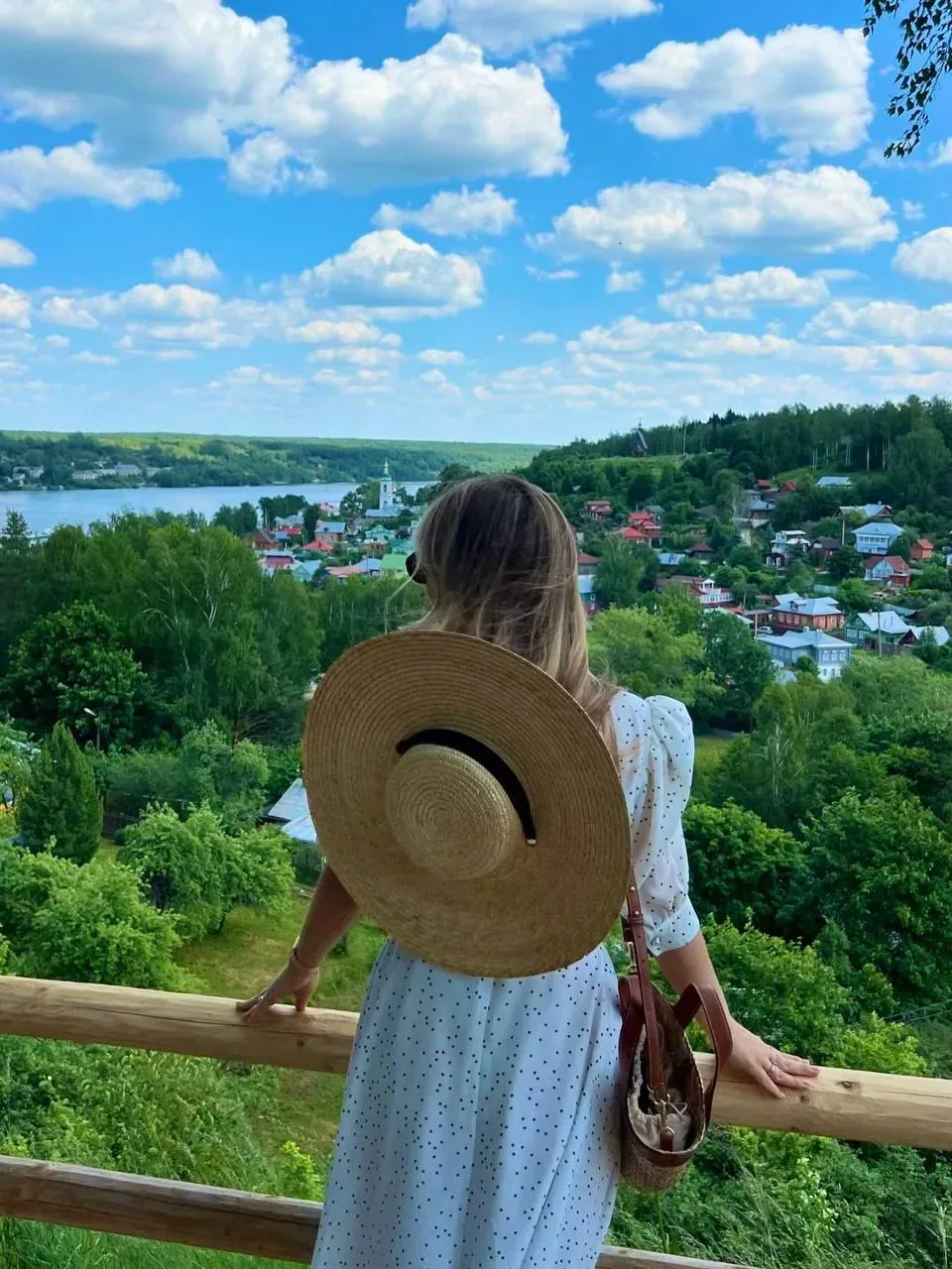 В Плес на выходные  На этот раз едем в старинный городок, который множество раз запечатлел Исаак Лев