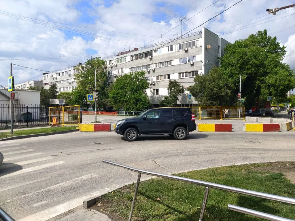 ❗Сегодня начала действовать временная схема дорожного движения в районе участка улицы Ленина, закрыт