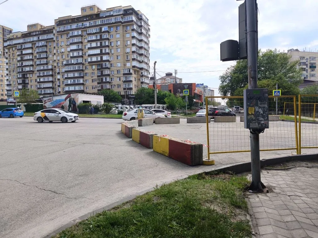 ❗Сегодня начала действовать временная схема дорожного движения в районе участка улицы Ленина, закрыт