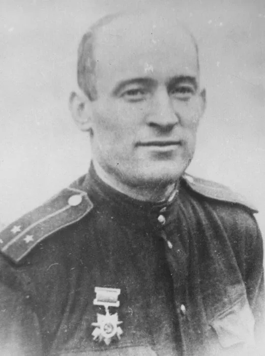 Во что бы то ни стало   Период Великой Отечественной войны насчитывает не одну тысячу Подвигов, кото