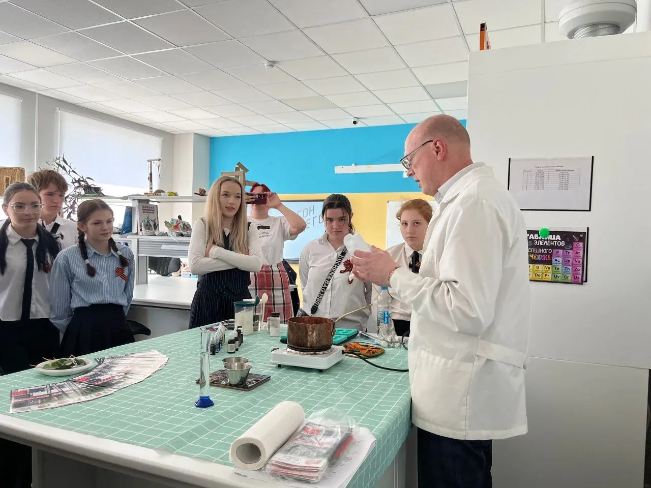 🧩 Школьники сразу шести районов области познакомились с ведущими вузами региона в «День Акселератора
