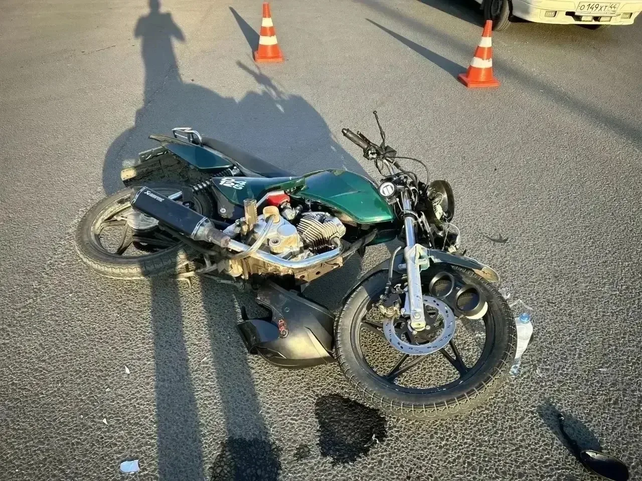 😱😱😱 В Костроме 17-летний мотоциклист въехал в иномарку   Авария произошла вечером 20 мая в Давыдовск