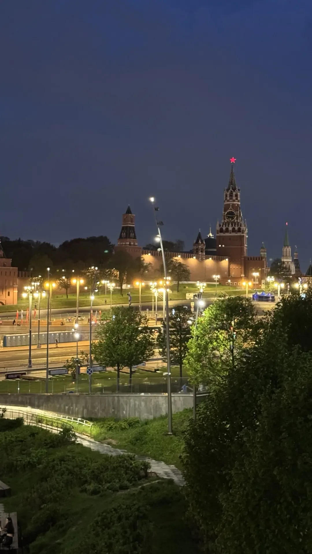 Зарядье, вечер, красота