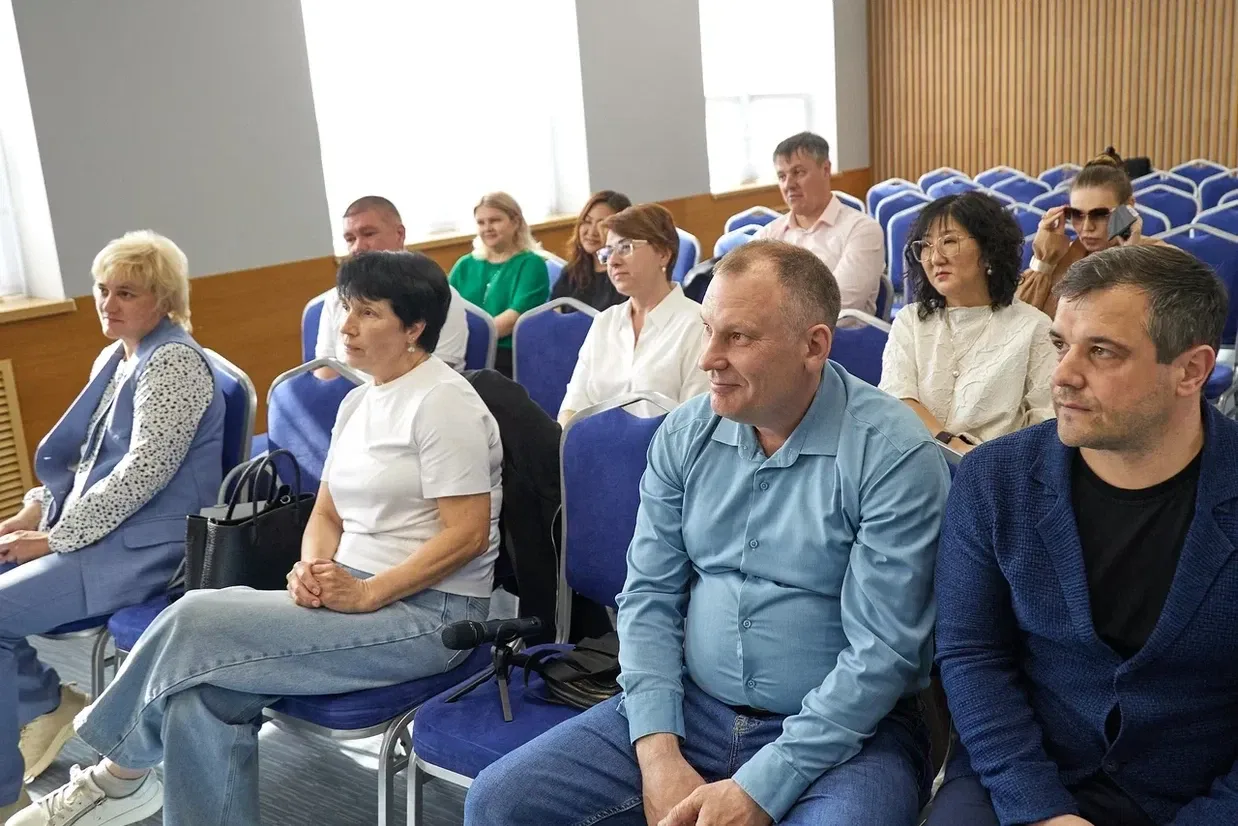 💐 Накануне лидеры территориального общественного самоуправления отметили свой праздник  Сегодня в го