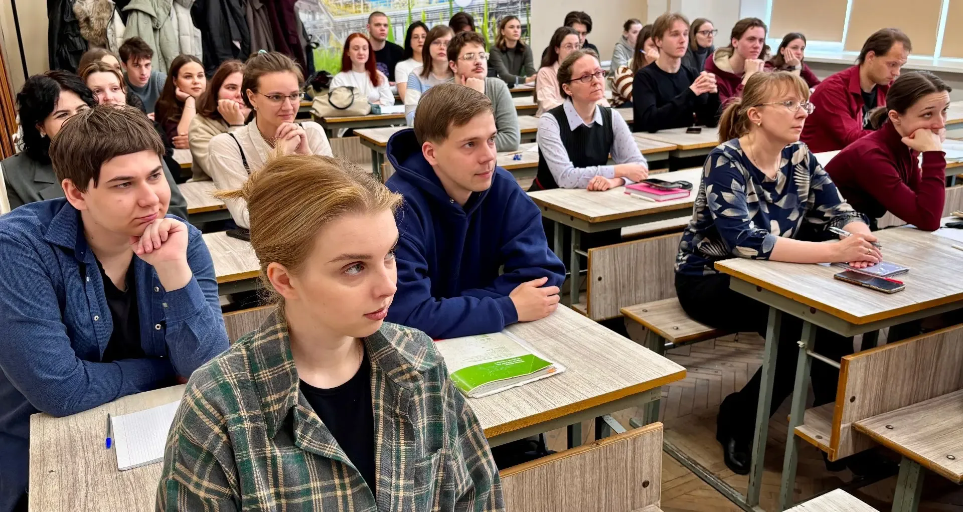 В ТИ прошёл научный семинар «Векторы развития в химии и технологии неорганических веществ».  Меропри
