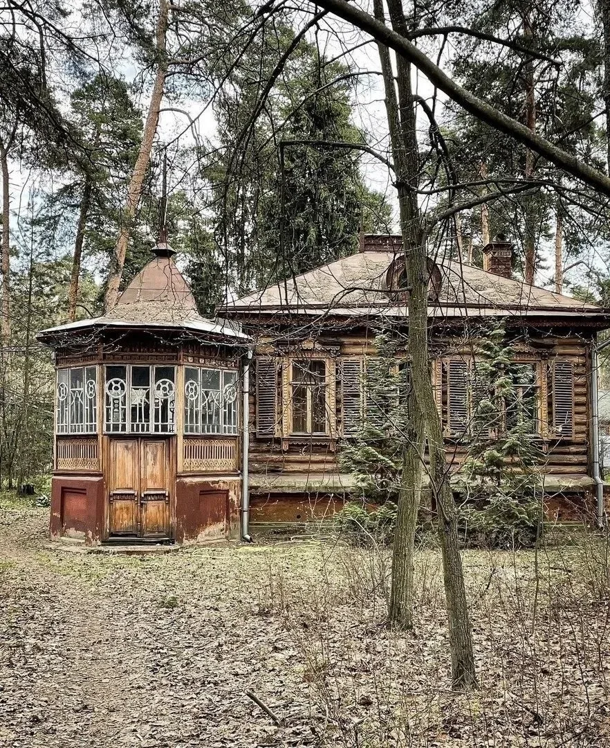Ильинский - аутентичный дачный посёлок, пик развития которого пришёлся на дореволюционные и предвоен