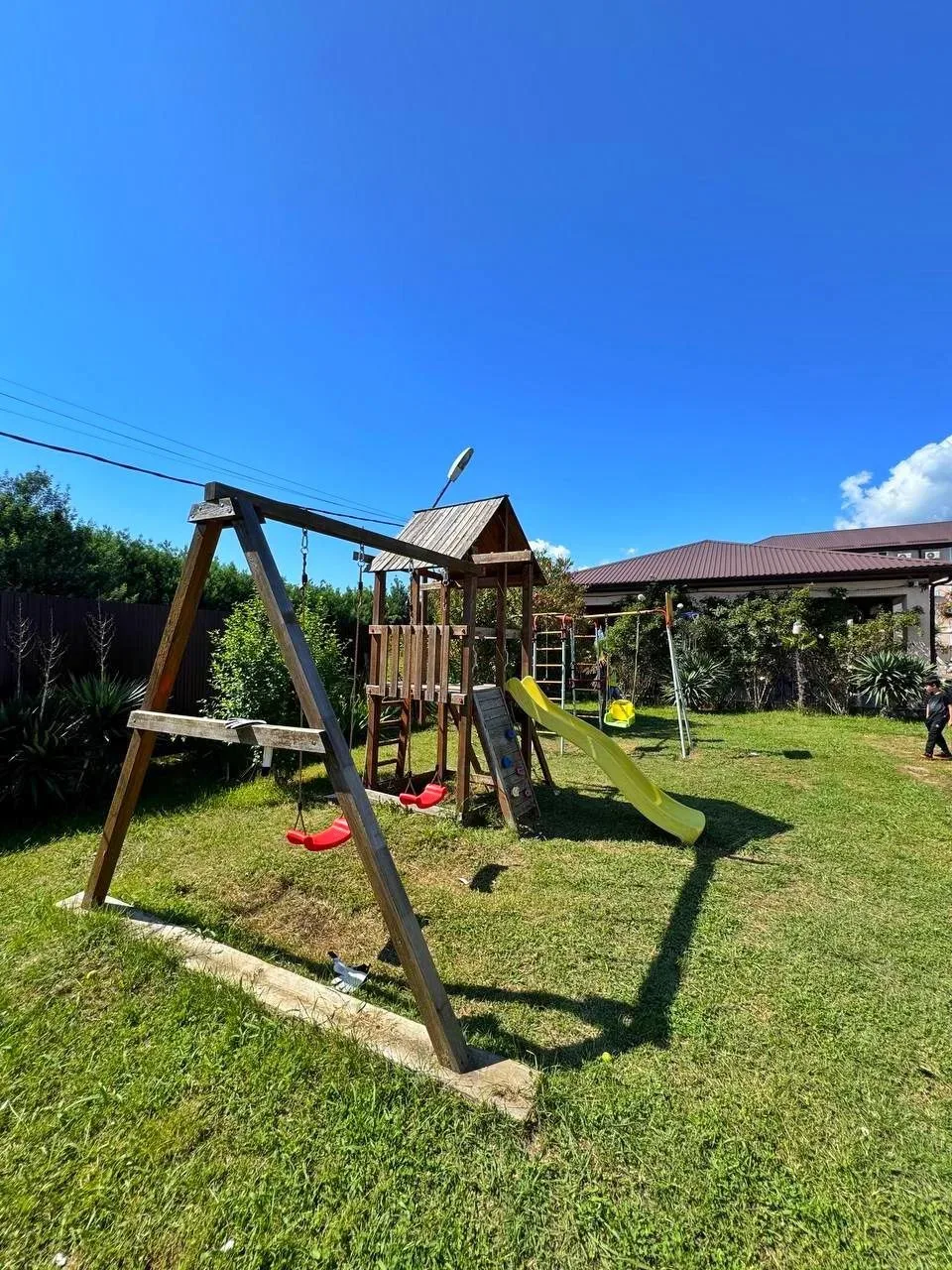 "АИША" отель с бассейнами  📍Алахадзы, Туманяна 26 🏖 до пляжа 10 минут пешком (800м) 👥 Размещение до 