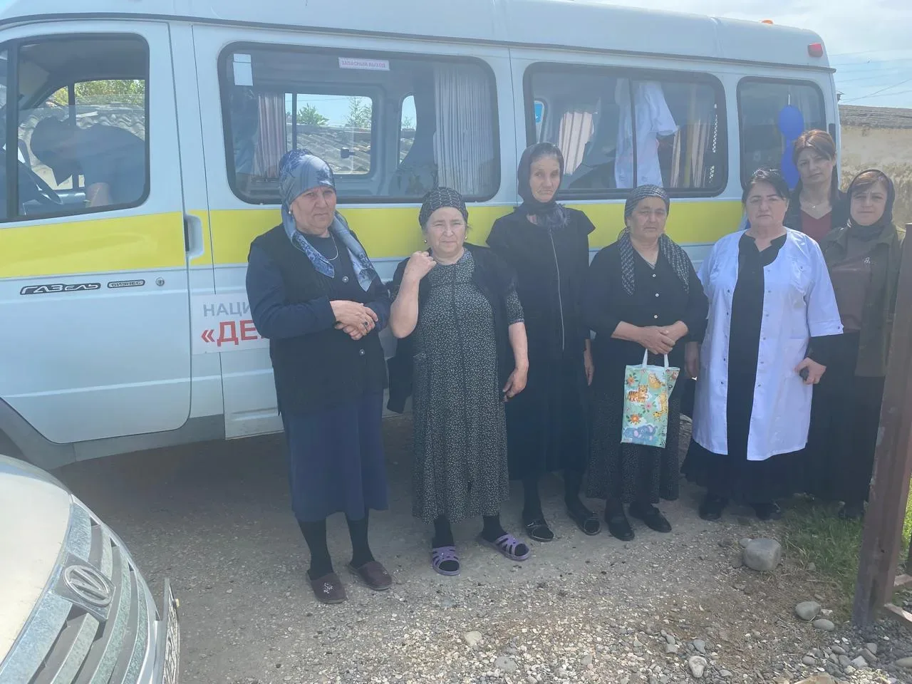 🚑 Мобильная бригада Минтруда РД в Дербенте заботится о здоровье старшего поколения  Специалисты Терр