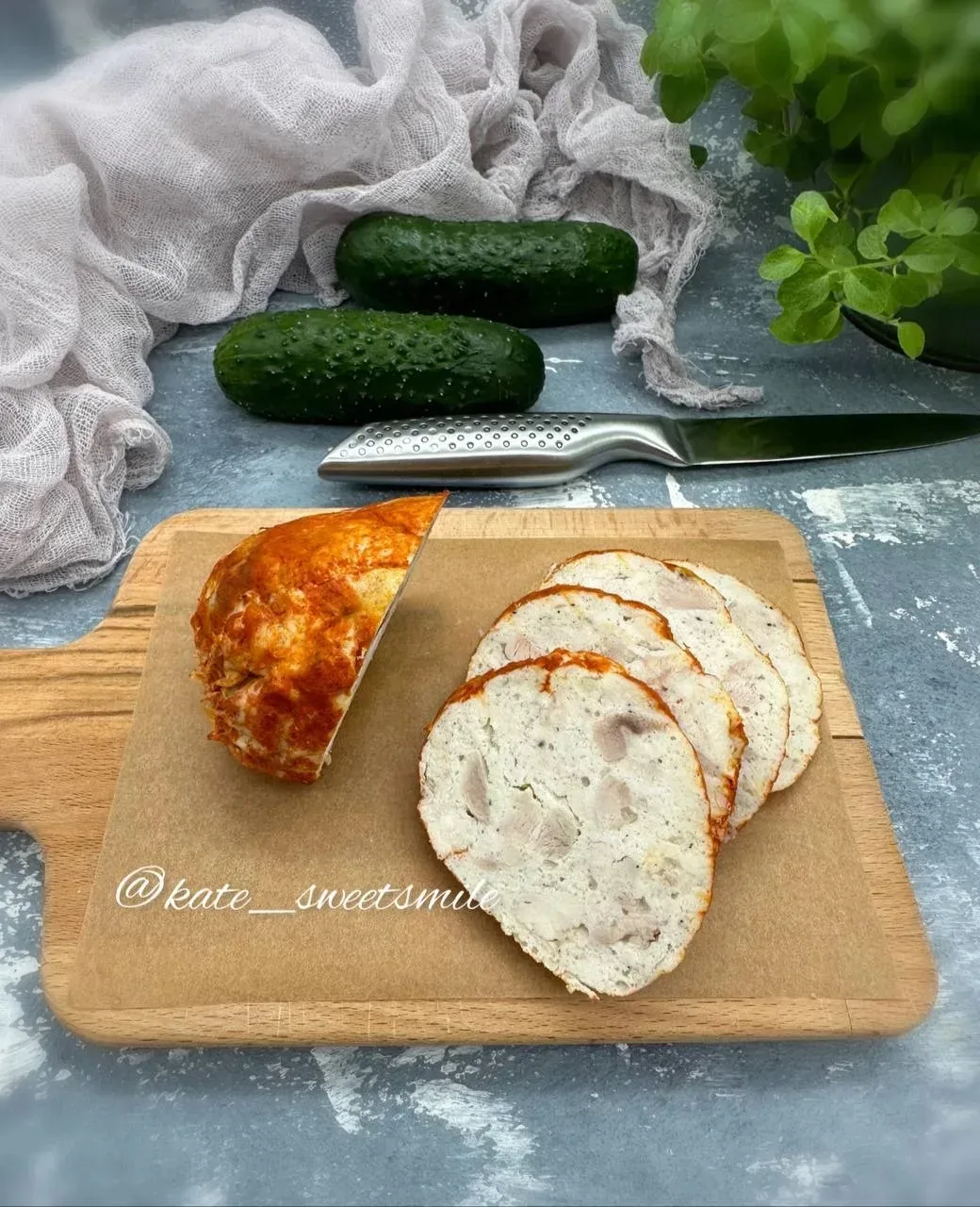 Не докторская, но вкусная, домашняя  ДОМАШНЯЯ КУРИНАЯ КОЛБАСА/ВЕТЧИНА  800гр – куриной грудки 600гр 
